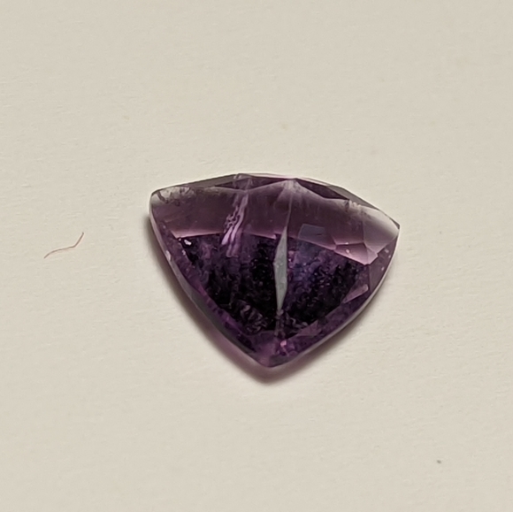 8x8x8mm trilliant cut amethyst - Picture 2 of 2